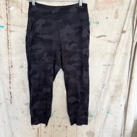 Lululemon Align High-Rise Jogger Crop, Heritage 365 Camo - Picture 2 of 5